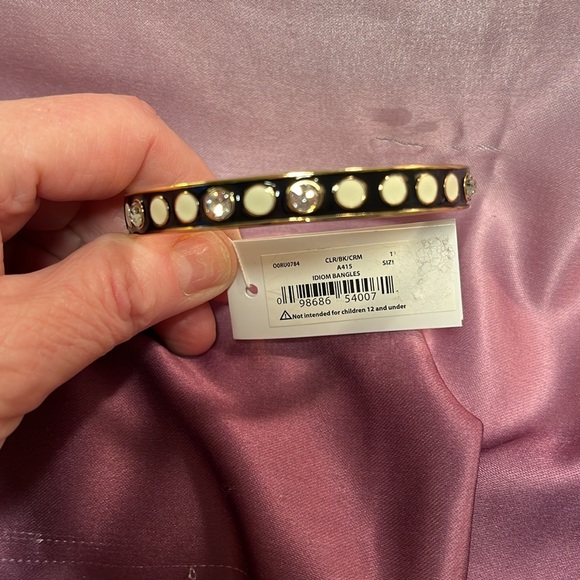 Kate Spade Idiom Enamel Bangle set in Gold - Picture 2 of 5